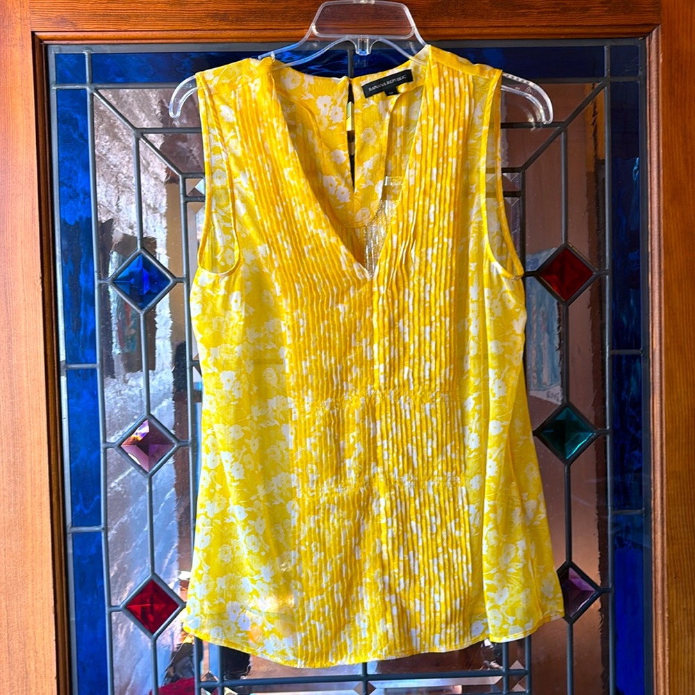 Banana Republic yellow and white summer blouse